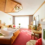 Alpenpark Superior Hotel 4*