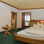 Alpenpark Superior Hotel 4*