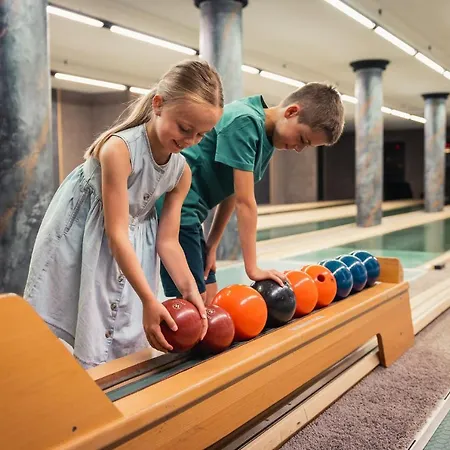 Alpenpark Superior Hotel 4*