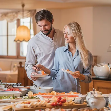 Alpenpark Superior Otel