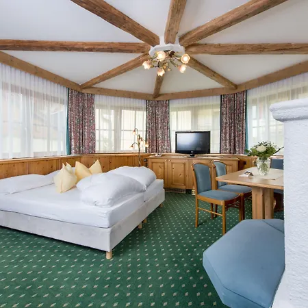 Otel Alpenpark Superior 4*