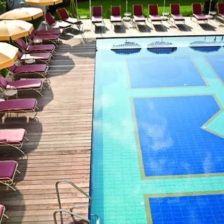 Alpenpark Superior Otel Seefeld in Tirol