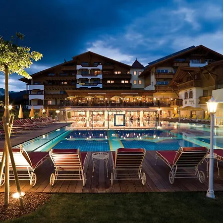 Otel Alpenpark Superior Seefeld in Tirol