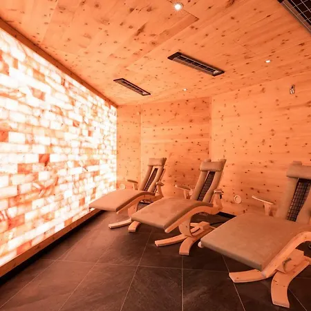 Alpenpark Superior Otel Seefeld in Tirol