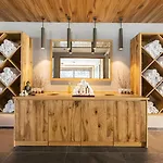 Hotell Alpenpark Superior 4*