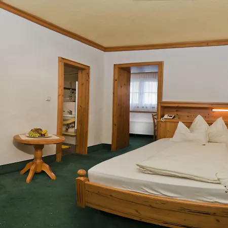 Alpenpark Superior Hotel 4*